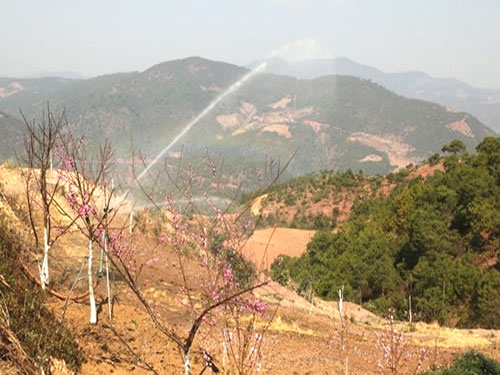 山嶺噴灌